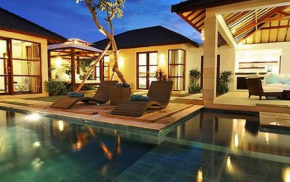 Отель Arama Riverside  Kuta